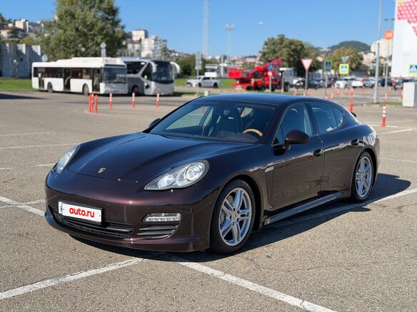 2011 Porsche Panamera S I, коричневый, 2399000 рублей