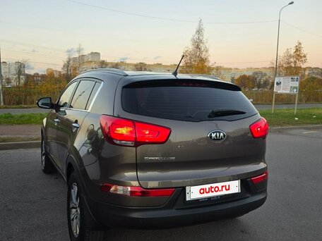 2015 Kia Sportage III Рестайлинг, коричневый, 1450000 рублей, вид 4