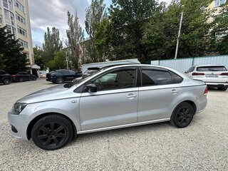 2011 Volkswagen Polo V, серебристый, 999999 рублей, вид 5