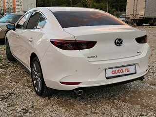 2022 Mazda 3 M Hybrid IV (BP), белый, 2950000 рублей, вид 4