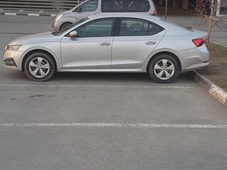2021 Skoda Octavia IV (A8), серый, 2058000 рублей, вид 2