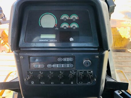 2004 Komatsu D85, жёлтый, 8500000 рублей, вид 3