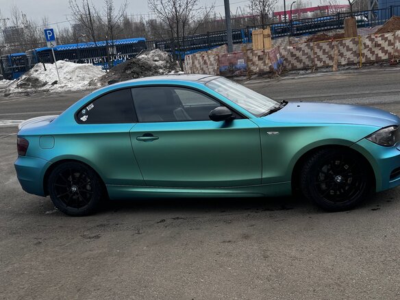 2011 BMW 1 серии 135i I (E82/E88) Рестайлинг 2, синий, 2200000 рублей - вид 5
