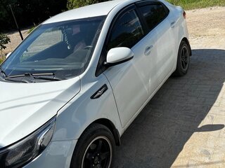 2011 Kia Rio 4-speed III, белый, 820000 рублей, вид 2