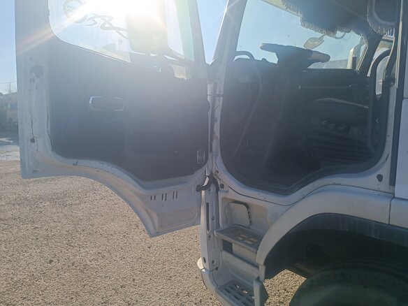 2012 Volvo FM, белый, 5000000 рублей - вид 12