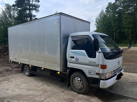 1996 Toyota Dyna, белый, 1700000 рублей, вид 1