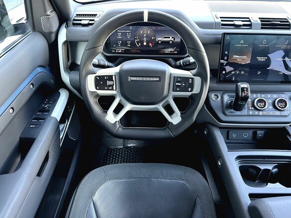 2021 Land Rover Defender 110 II, синий - вид 18