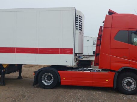 2013 Volvo FH, красный, 11000000 рублей, вид 5