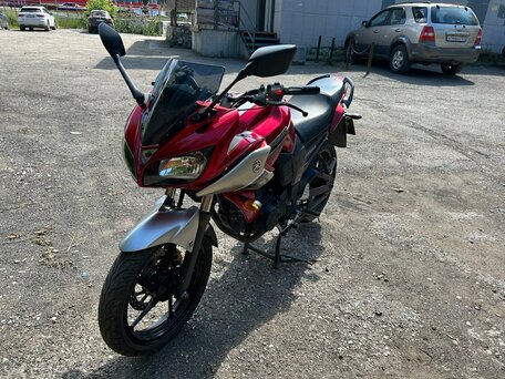 2012 Yamaha FZR250, красный, 190000 рублей, вид 1