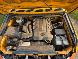 2015 Toyota FJ Cruiser, жёлтый, 5100000 рублей, вид 3
