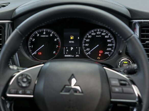 2022 Mitsubishi Outlander III Рестайлинг 3, белый - вид 17