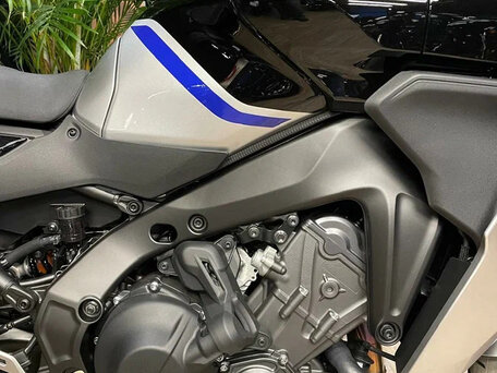 2025 Yamaha Tracer 9, чёрный, 2450000 рублей, вид 5