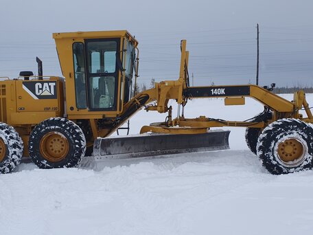 2011 Caterpillar 140, жёлтый, 7550000 рублей, вид 2