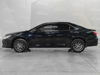 2015 Toyota Camry VII (XV50) Рестайлинг, чёрный, 2120000 рублей, вид 2