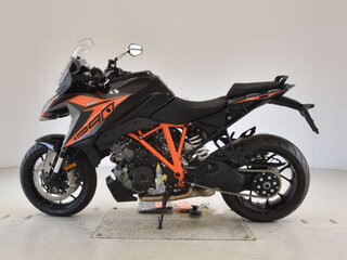 2021 KTM 1290 Super Duke GT, чёрный, 1500000 рублей, вид 2
