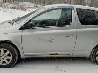 2000 Toyota Yaris I, белый, 250000 рублей, вид 4