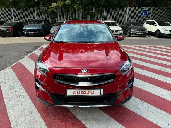 2020 Kia XCeed I, красный, 2050000 рублей - вид 4