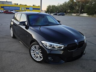 2015 BMW 1 серии 118i II (F20/F21) Рестайлинг, чёрный, 1700000 рублей, вид 4