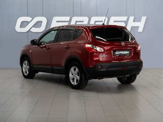 2010 Nissan Qashqai I Рестайлинг, красный, 990000 рублей, вид 2