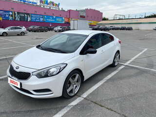 2015 Kia Cerato III, белый, 1300000 рублей, вид 2