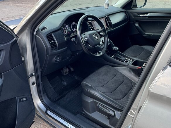 2021 Skoda Kodiaq I, коричневый, 3150000 рублей - вид 6