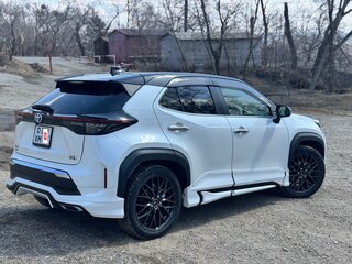 2021 Toyota Yaris Cross I, белый, 2500000 рублей, вид 3