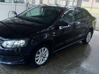 2013 Volkswagen Polo V, чёрный, 800000 рублей, вид 1