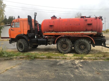 2011 КамАЗ 43118, оранжевый, 3100000 рублей, вид 2