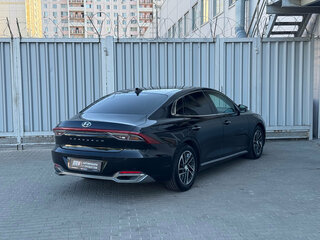 2020 Hyundai Grandeur VI Рестайлинг, чёрный, 1975000 рублей, вид 5