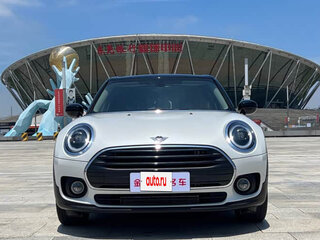 2022 Mini Clubman Cooper II Рестайлинг, белый, 1750000 рублей, вид 2