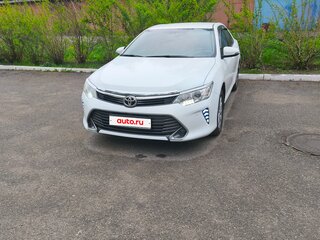 2016 Toyota Camry VII (XV50) Рестайлинг, белый, 1950000 рублей, вид 2