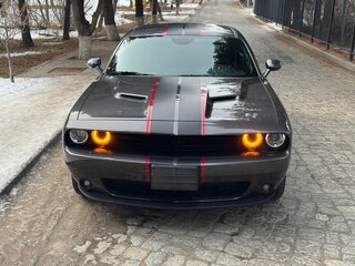 2021 Dodge Challenger III Рестайлинг 2, серый, 3090000 рублей, вид 3
