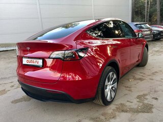 2022 Tesla Model Y Long Range I, красный, 4500000 рублей, вид 3