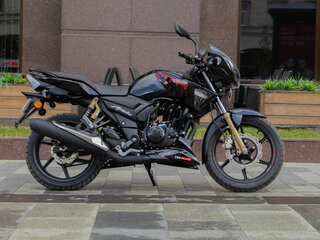 2025 TVS Apache, чёрный, 199900 рублей, вид 4