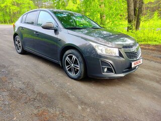 2013 Chevrolet Cruze I Рестайлинг, серый, 900000 рублей, вид 3