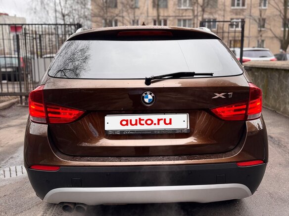 2011 BMW X1 28i I (E84), коричневый, 1500000 рублей - вид 5
