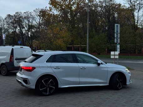 2023 Audi A3 Sportback 35 TFSI IV (8Y), белый, 2450000 рублей, вид 5