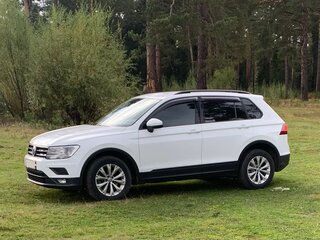 2018 Volkswagen Tiguan II, белый, 2000000 рублей, вид 2