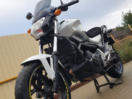 2014 Honda NC 750S, белый, 550000 рублей, вид 5