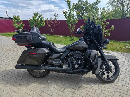 2020 Harley-Davidson Electra Glide, коричневый, 2100000 рублей, вид 1