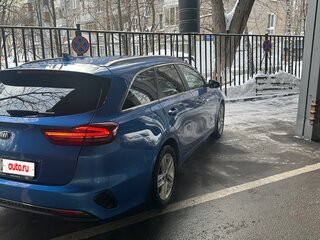 2019 Kia Ceed III, синий, 1600000 рублей, вид 3