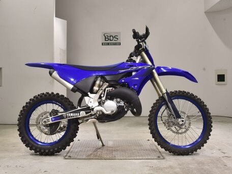 2023 Yamaha YZ125, синий, 650000 рублей, вид 1