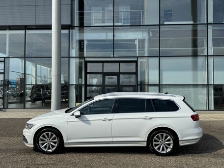 2018 Volkswagen Passat B8, белый, 1685000 рублей, вид 3