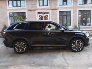 2024 Geely Monjaro I, чёрный, 3980000 рублей, вид 3