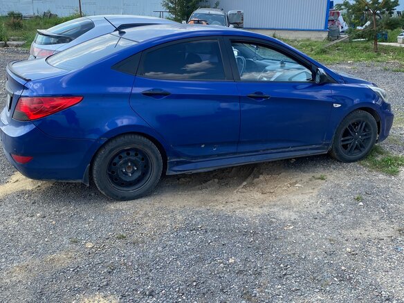 2011 Hyundai Solaris I, синий, 380000 рублей - вид 2