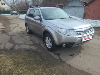 2011 Subaru Forester III Рестайлинг, серебристый, 950000 рублей, вид 3