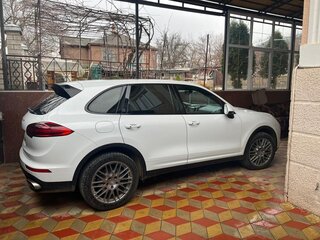 2016 Porsche Cayenne Diesel II Рестайлинг (958), белый, 4400000 рублей, вид 2