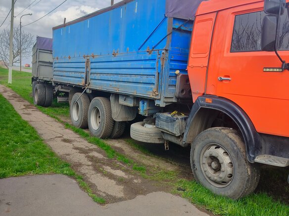 2007 КамАЗ 5511, оранжевый, 2500000 рублей - вид 2