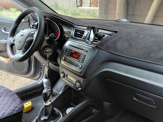 2016 Kia Rio III Рестайлинг, серый, 900000 рублей, вид 4
