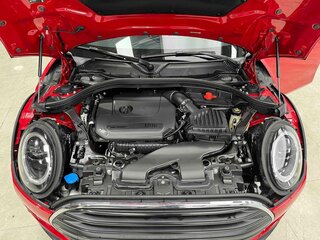 2022 Mini Clubman Cooper II Рестайлинг, красный, 1740000 рублей, вид 3